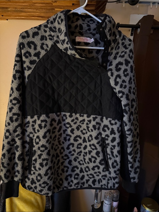 Pink Lily Jackets & Blazers - Pink Lily Black & Gray Leopard Teddy Pullover Jacket